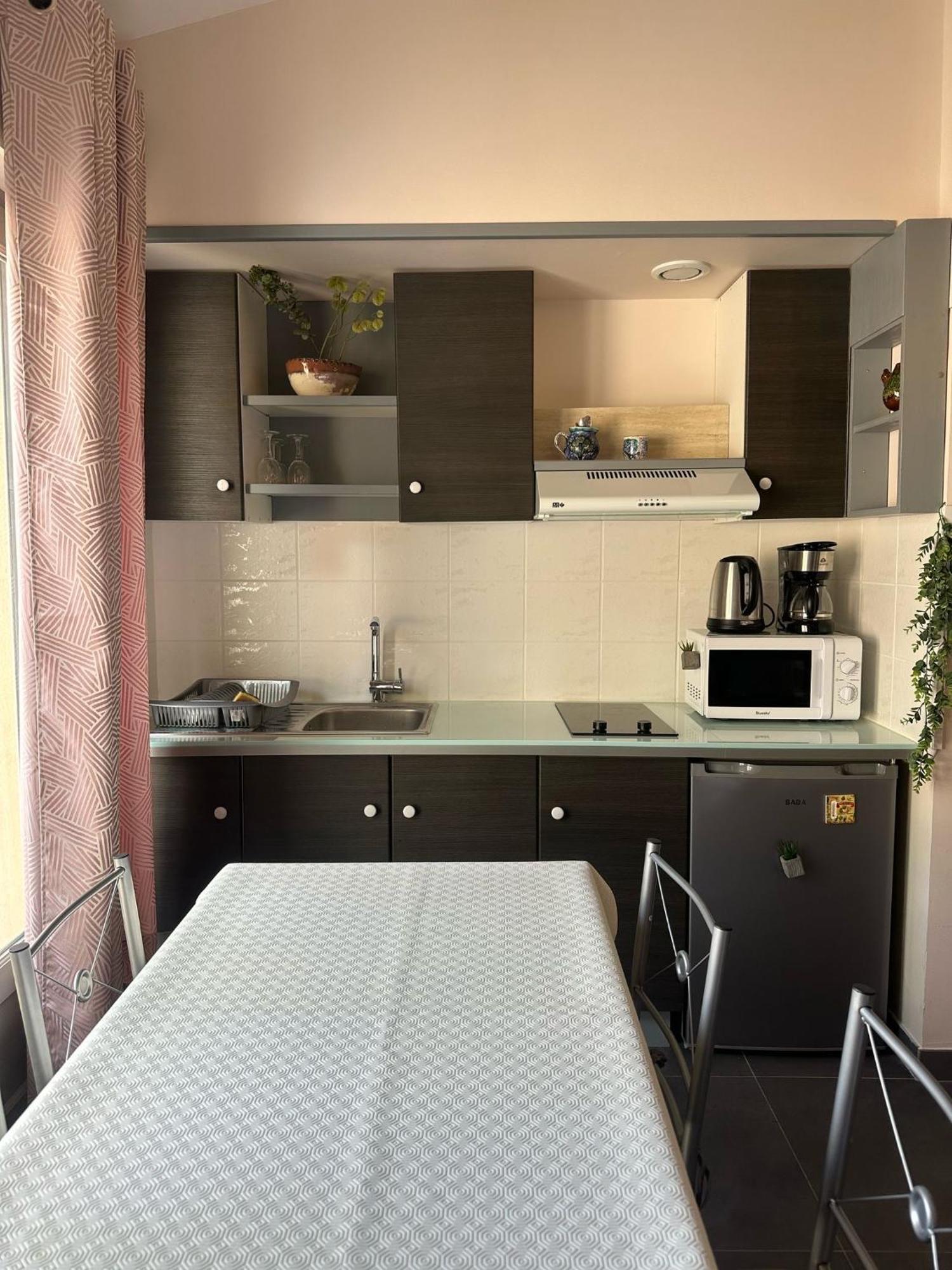 Studio Calme Et Agreable Avec Acces Jardin Partage Le Bar-sur-Loup Экстерьер фото