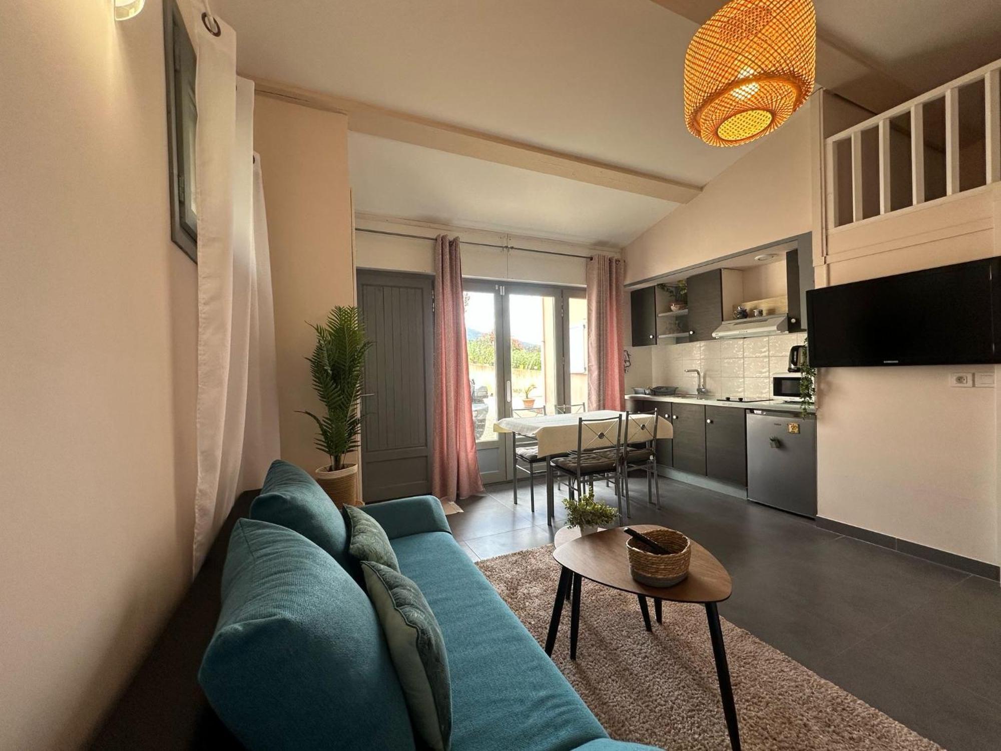 Studio Calme Et Agreable Avec Acces Jardin Partage Le Bar-sur-Loup Экстерьер фото